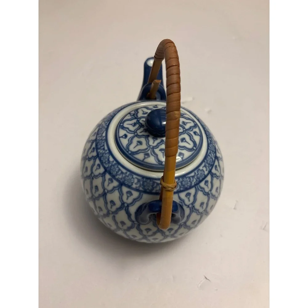 Nantucket‎ Blue White Ceramic Teapot Wicker Handle Decorative Asian Style